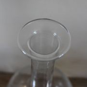 Carafe ronde ancienne en verre