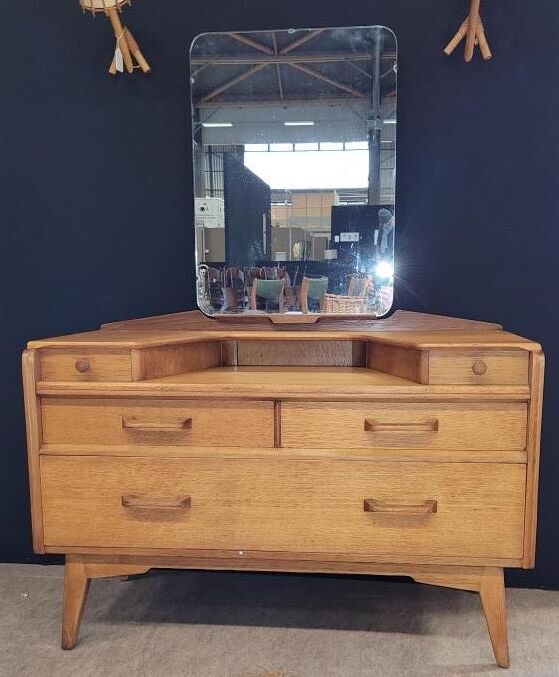 Dressing table G Plan 50s in teak-plated wood