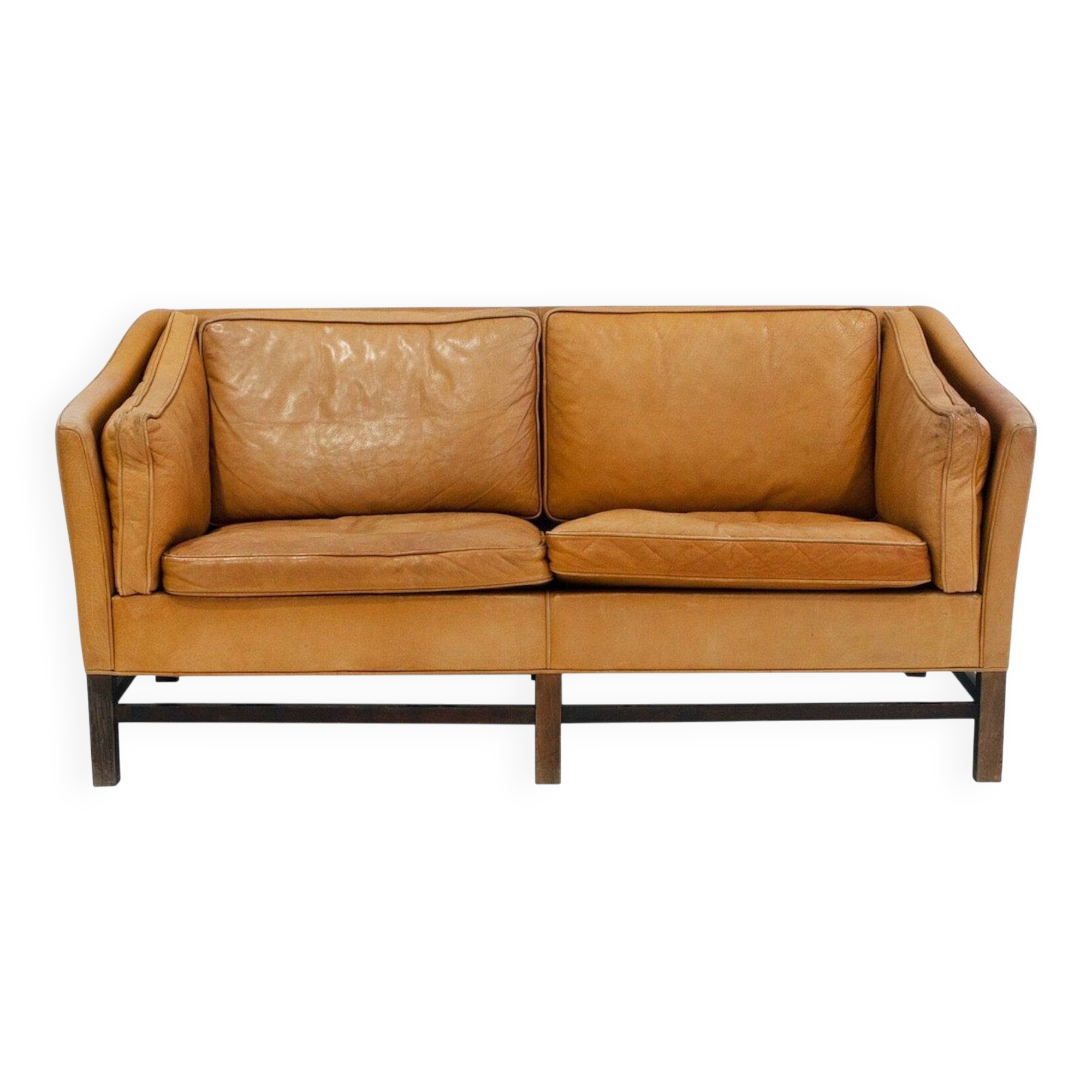 Two-seater caramel brown leather sofa The Moderns
