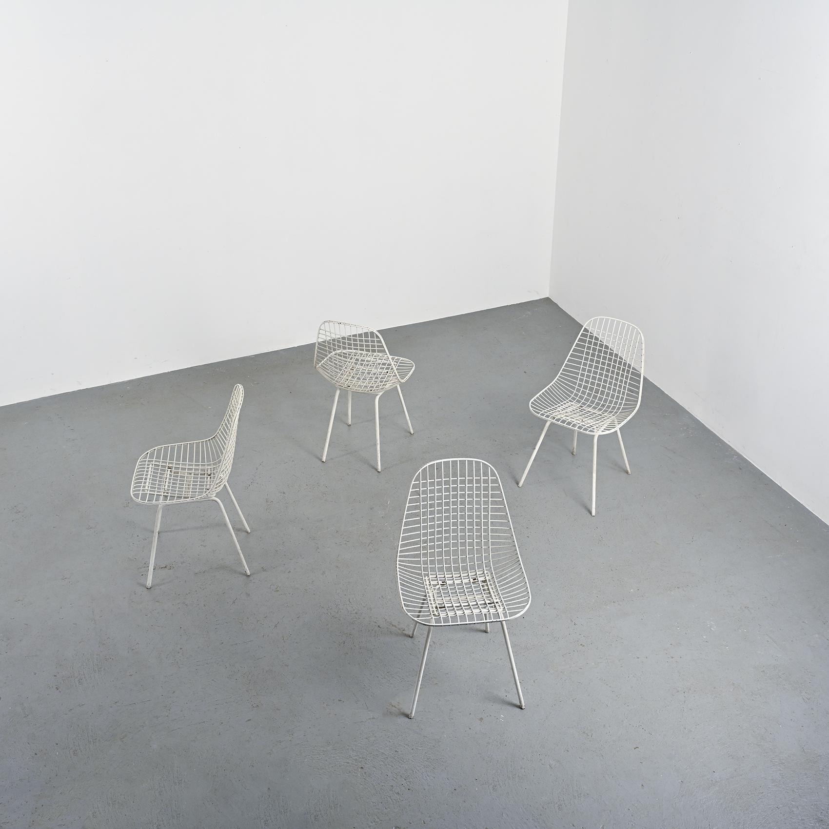 Set of 4 "Bikini" chairs by Charles & Ray Eames for Herman Miller, 1951