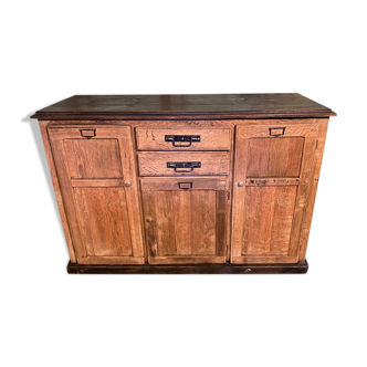 Small workshop cabinet