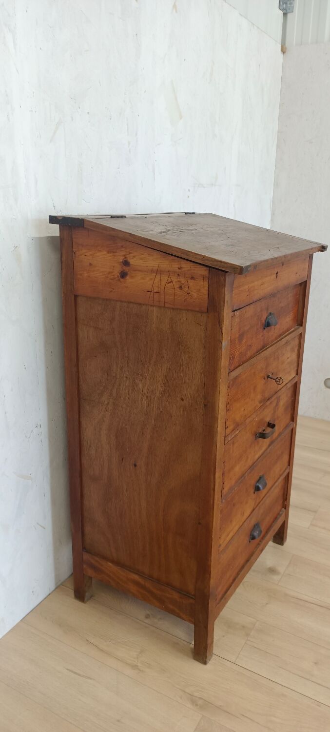 Printer's workshop furniture