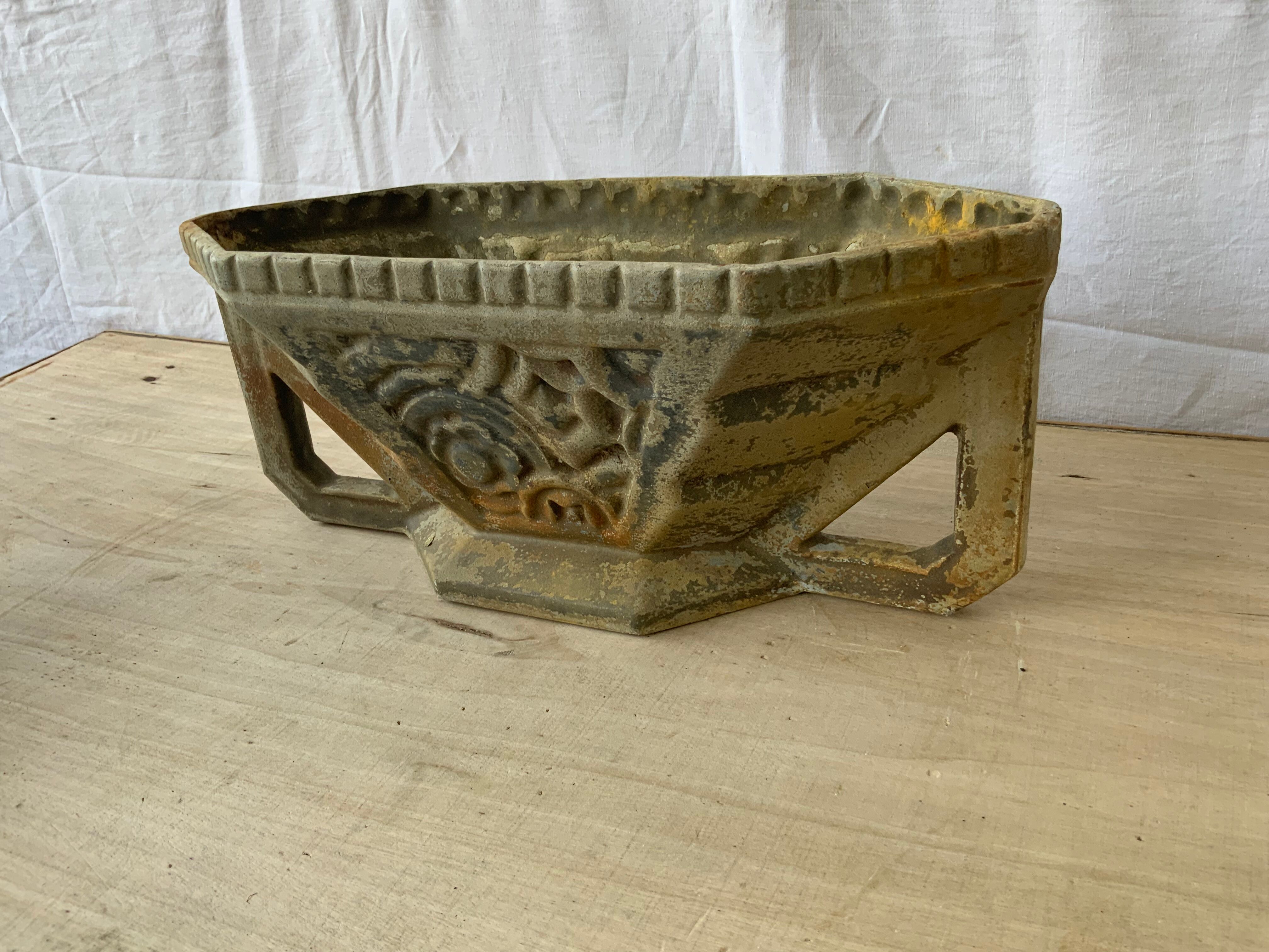 Cast iron planter