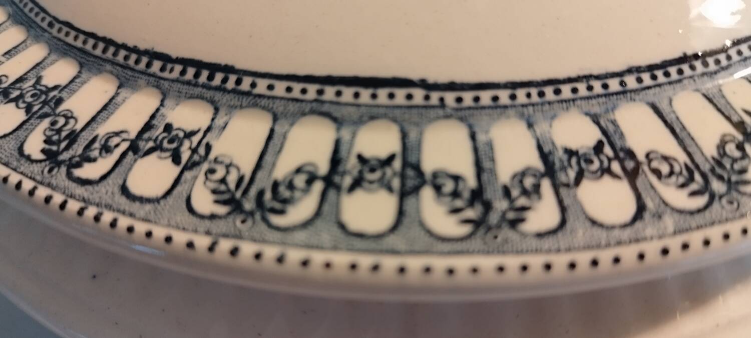 Soup tureen Salins Terre de Fer