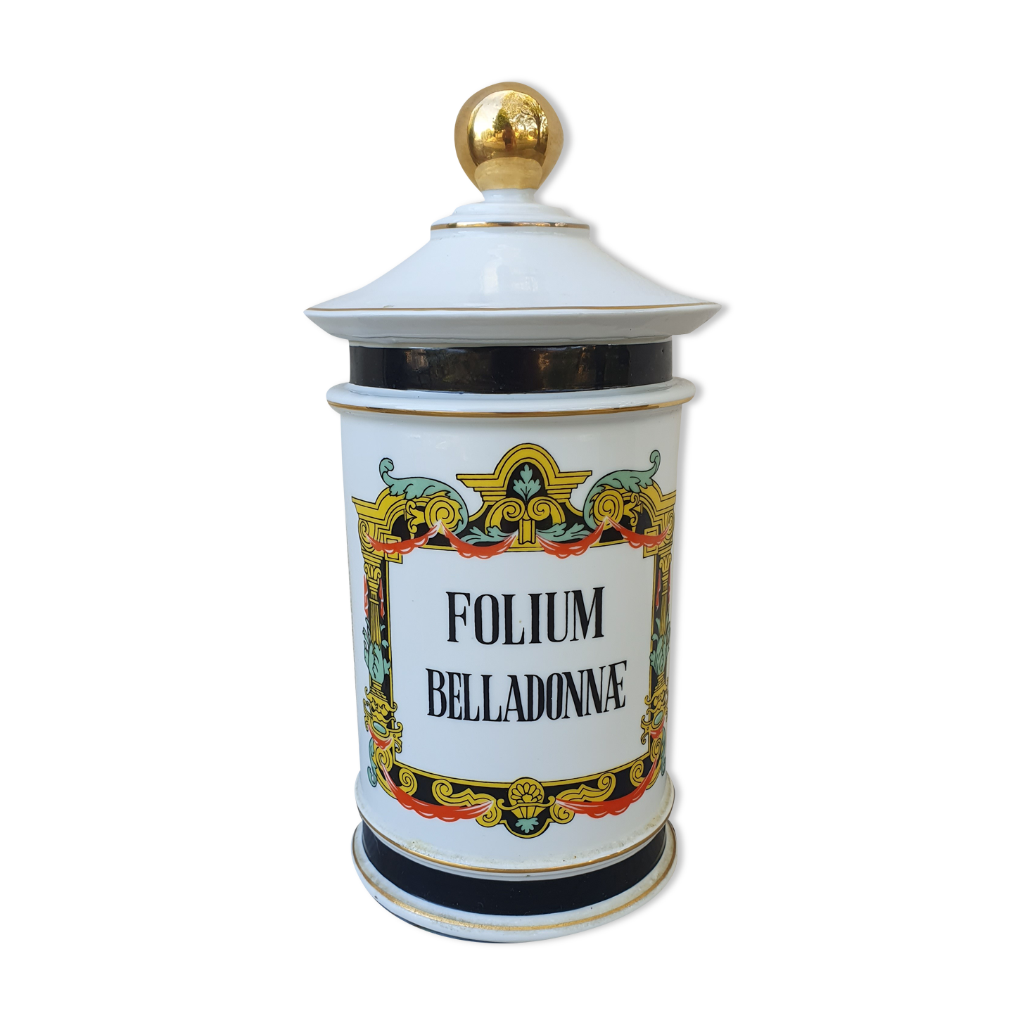 Important pharmacy jar Folium Belladonnae