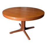 Baumann extendable round table