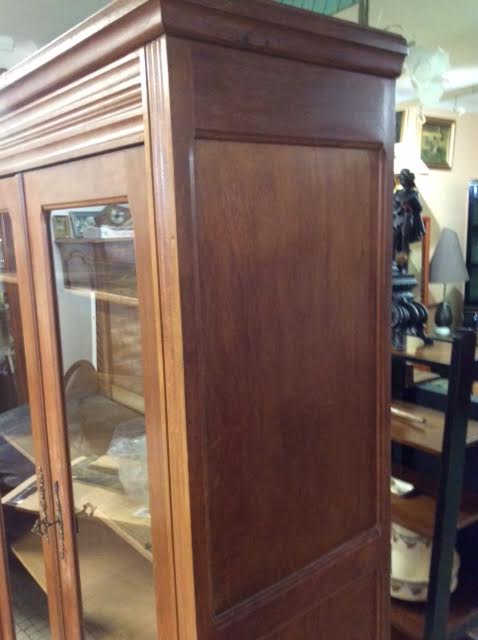 Bookcase 2 doors 1 drawer