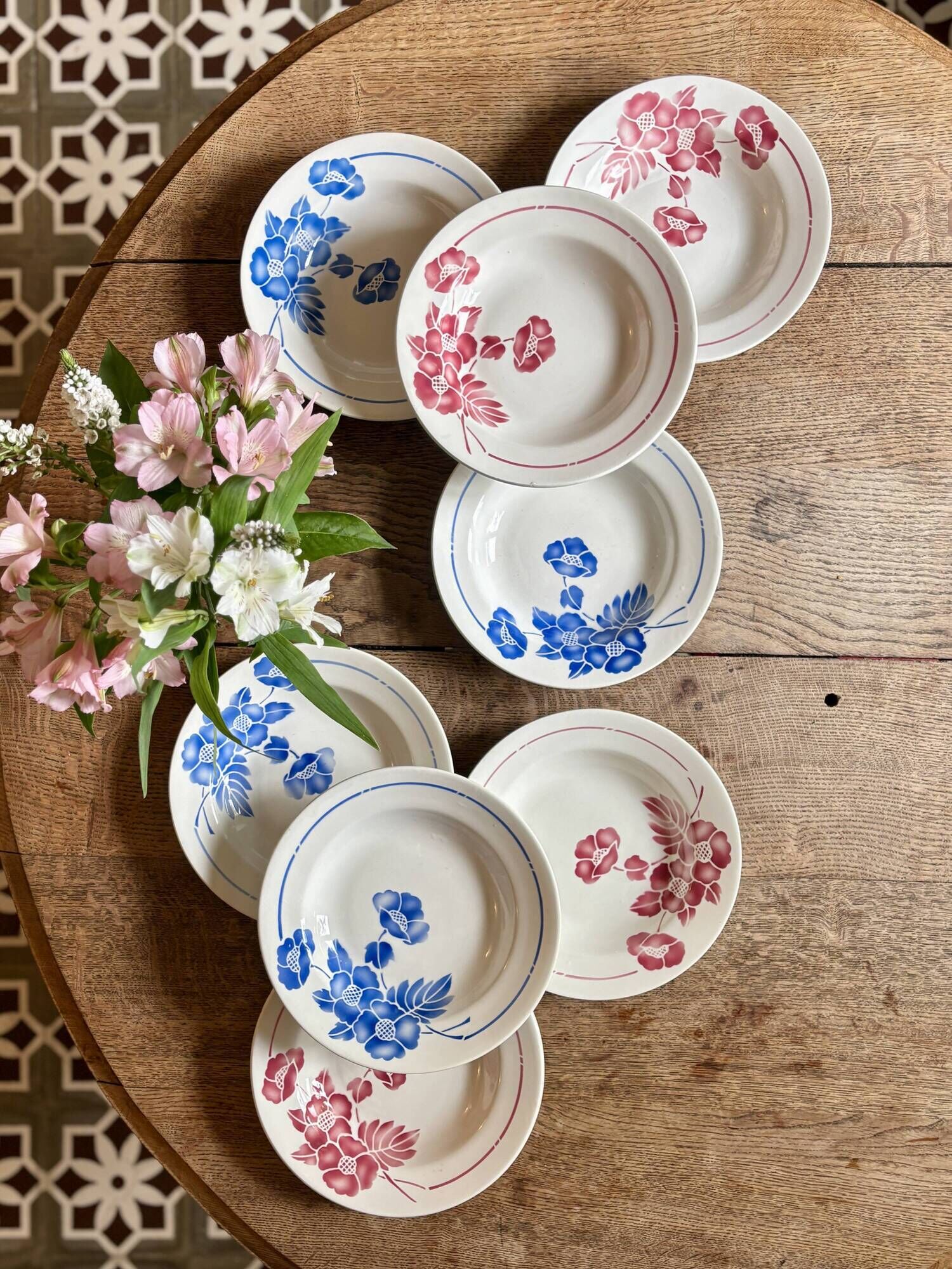 Set of 8 vintage deep plates, Edmond de Saint Amand -