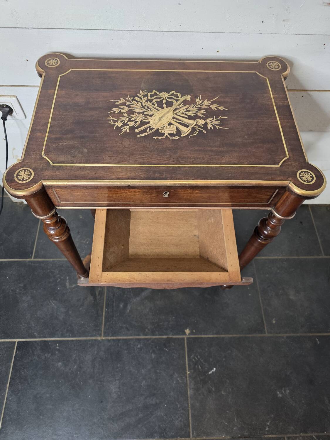 Napoleon III mahogany dressing table