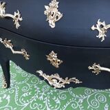 Black chest of drawers