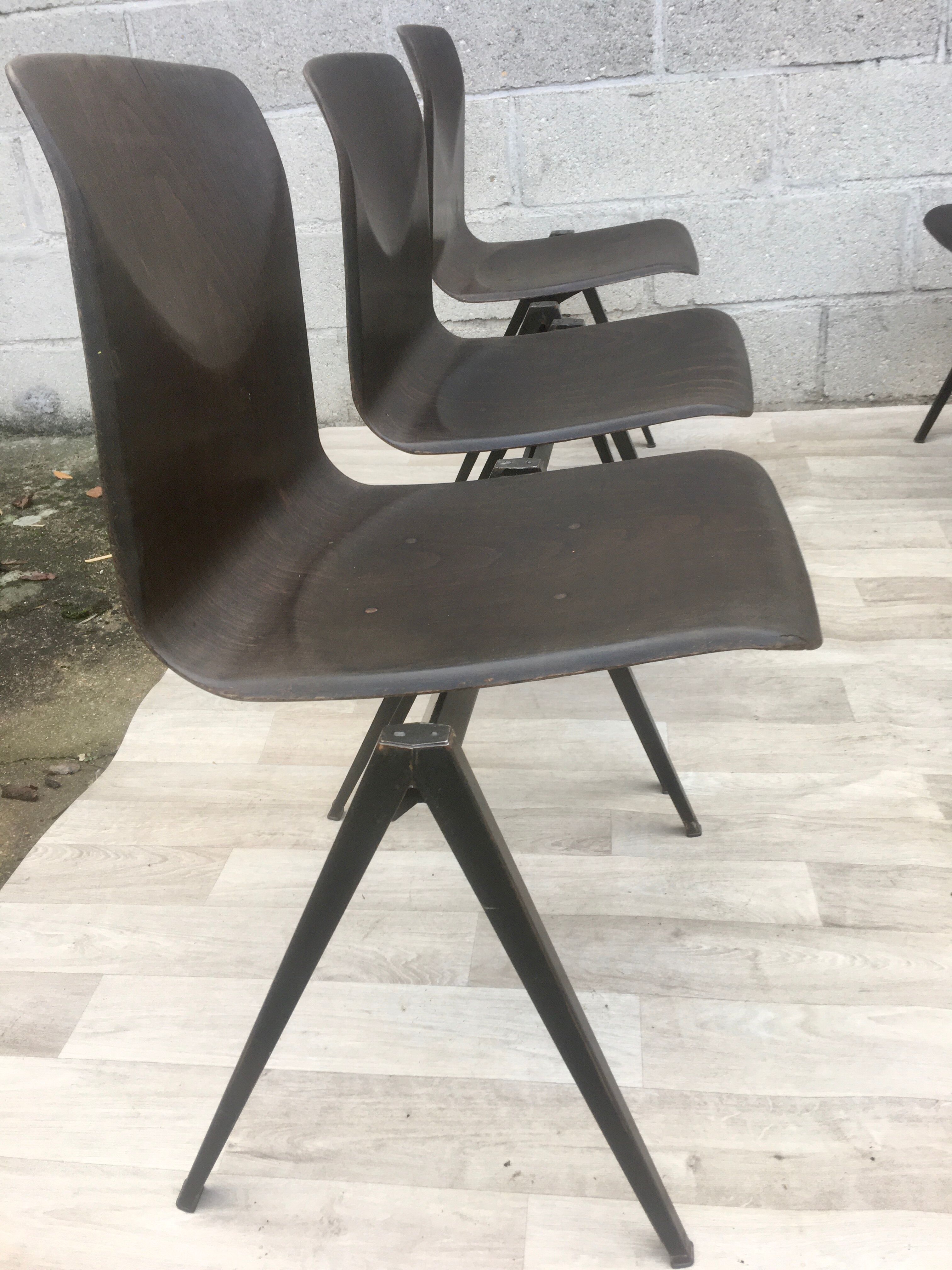 6 Industrial Chairs Galvanitas S22