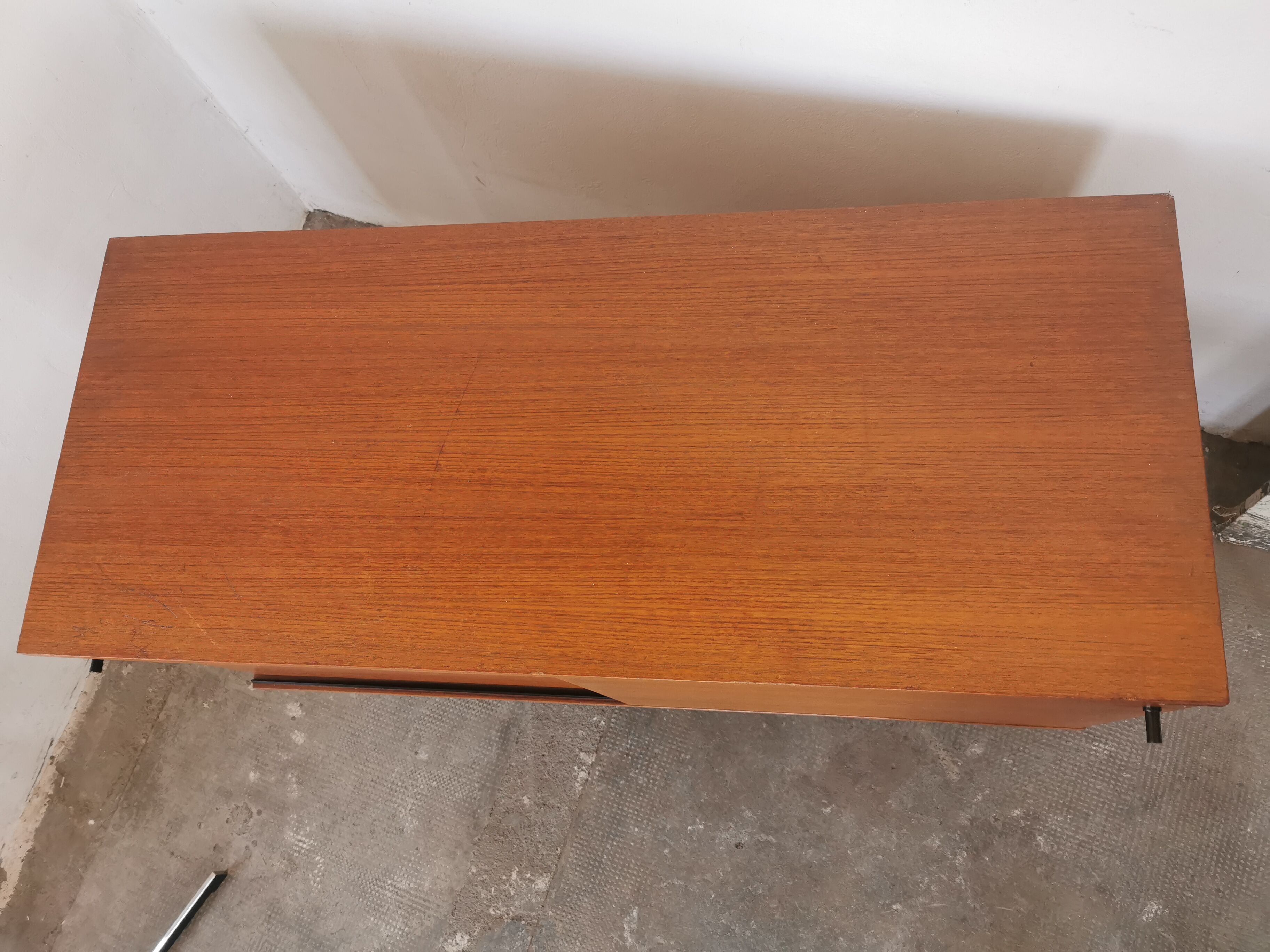 Buffet portes coulissantes en teck de Gunther Renkel pour Rego