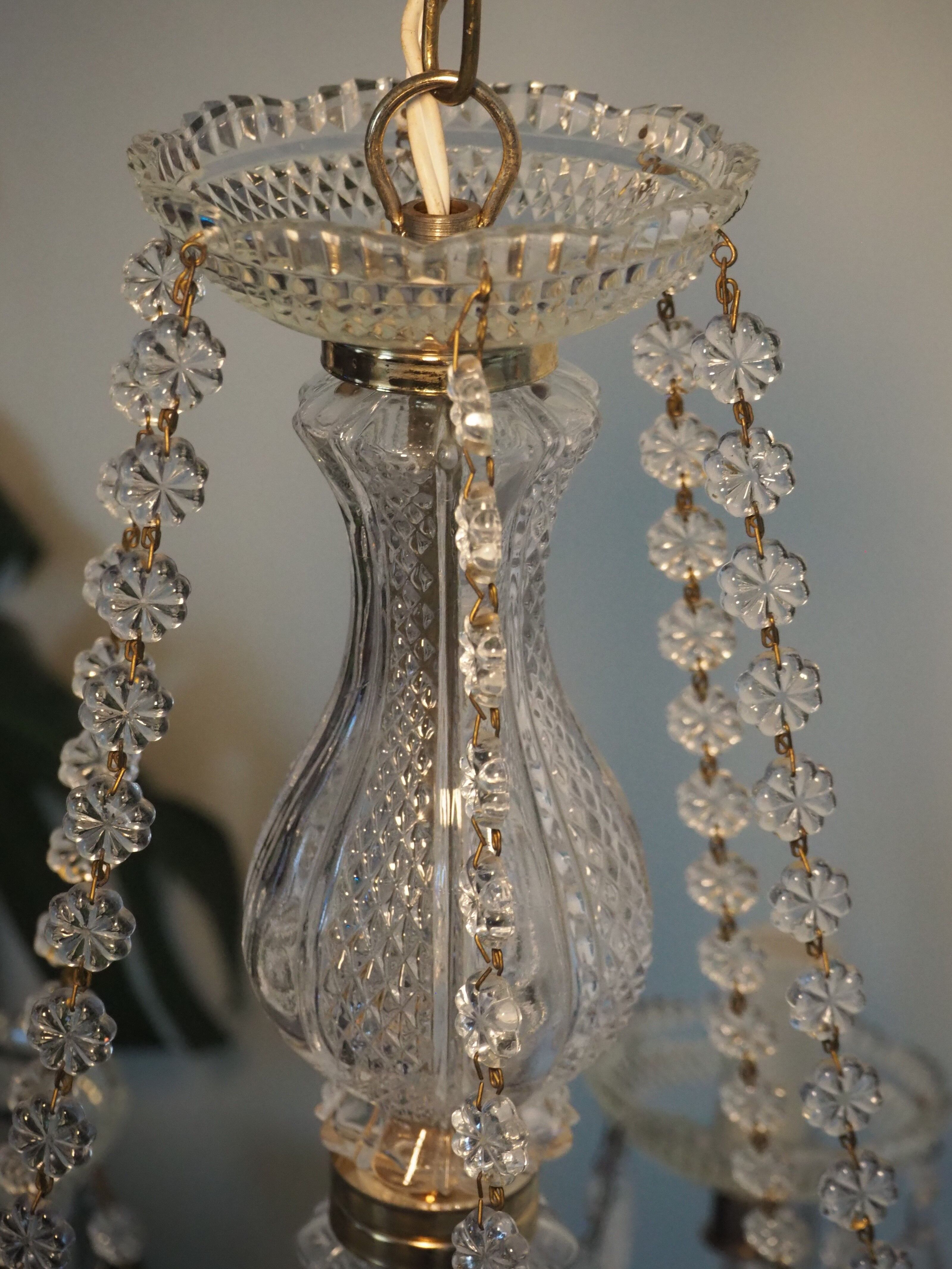 6-light chandelier with tassels