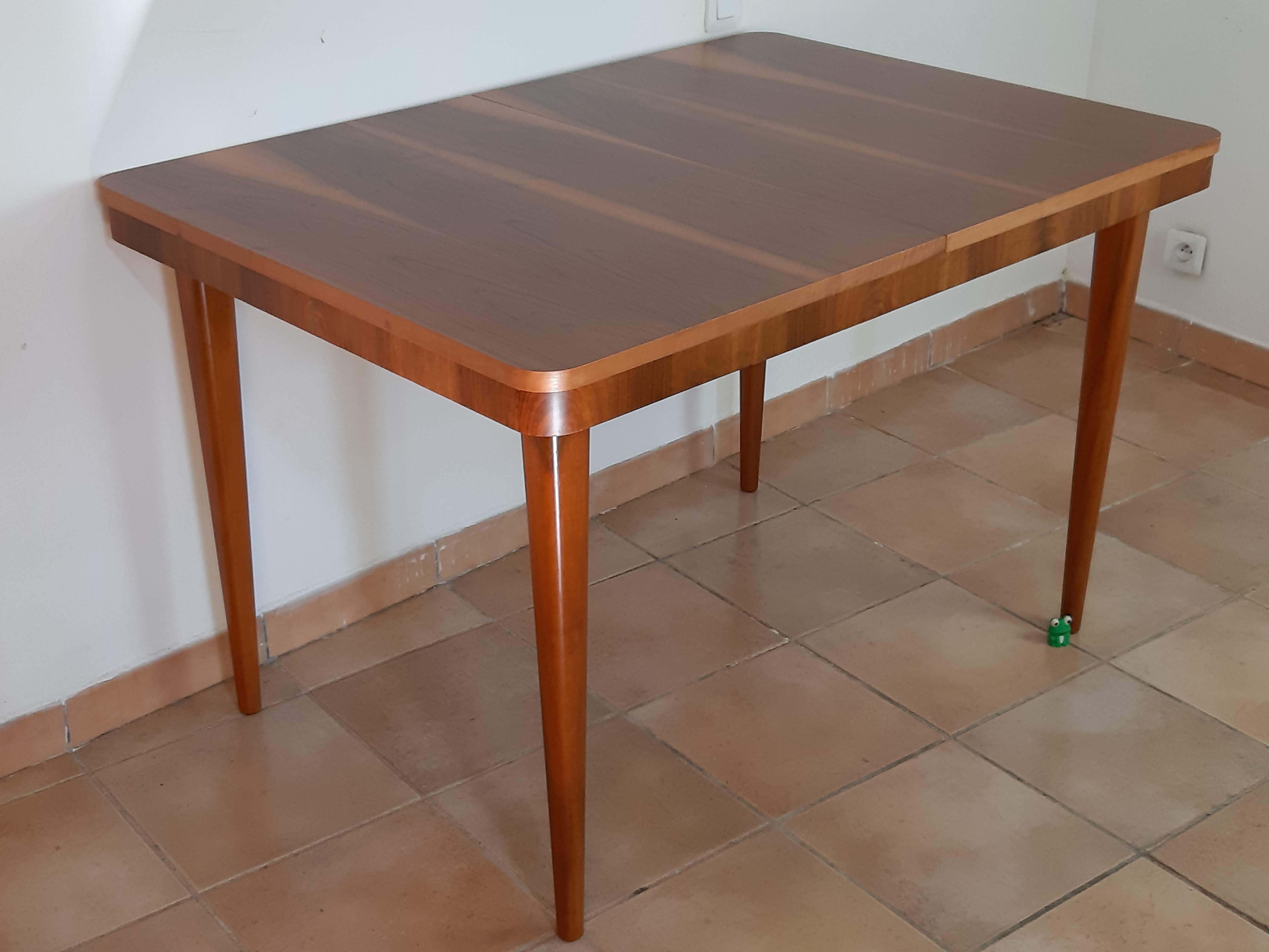 Extension table in Walnut Cesky Nabytek, Vintage Czech 1950 s