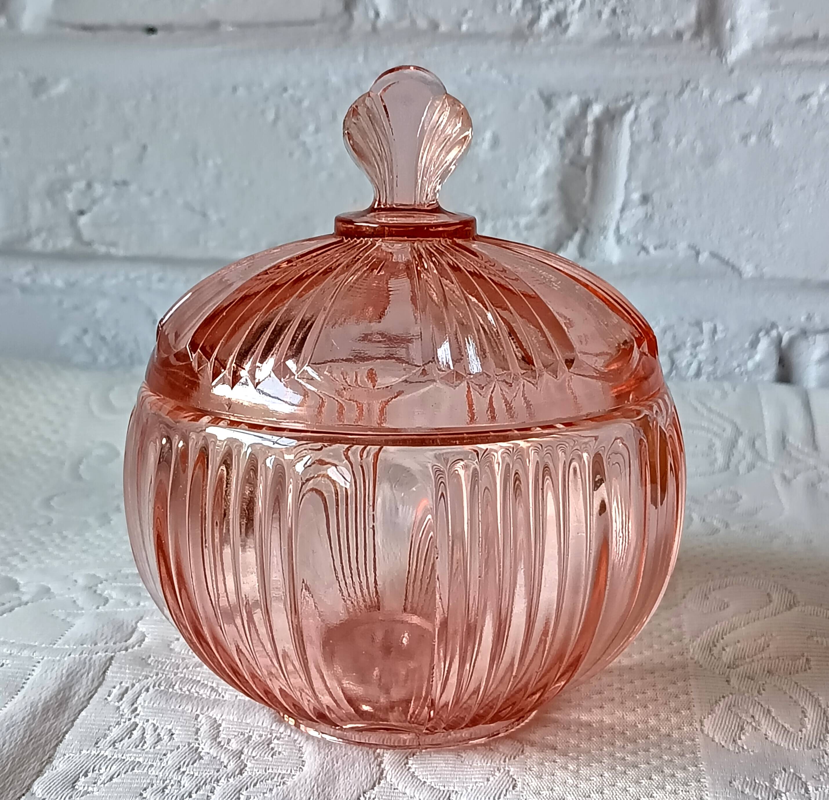 Bonbonnière en verre coloré rose, sucrier, boite à bijoux