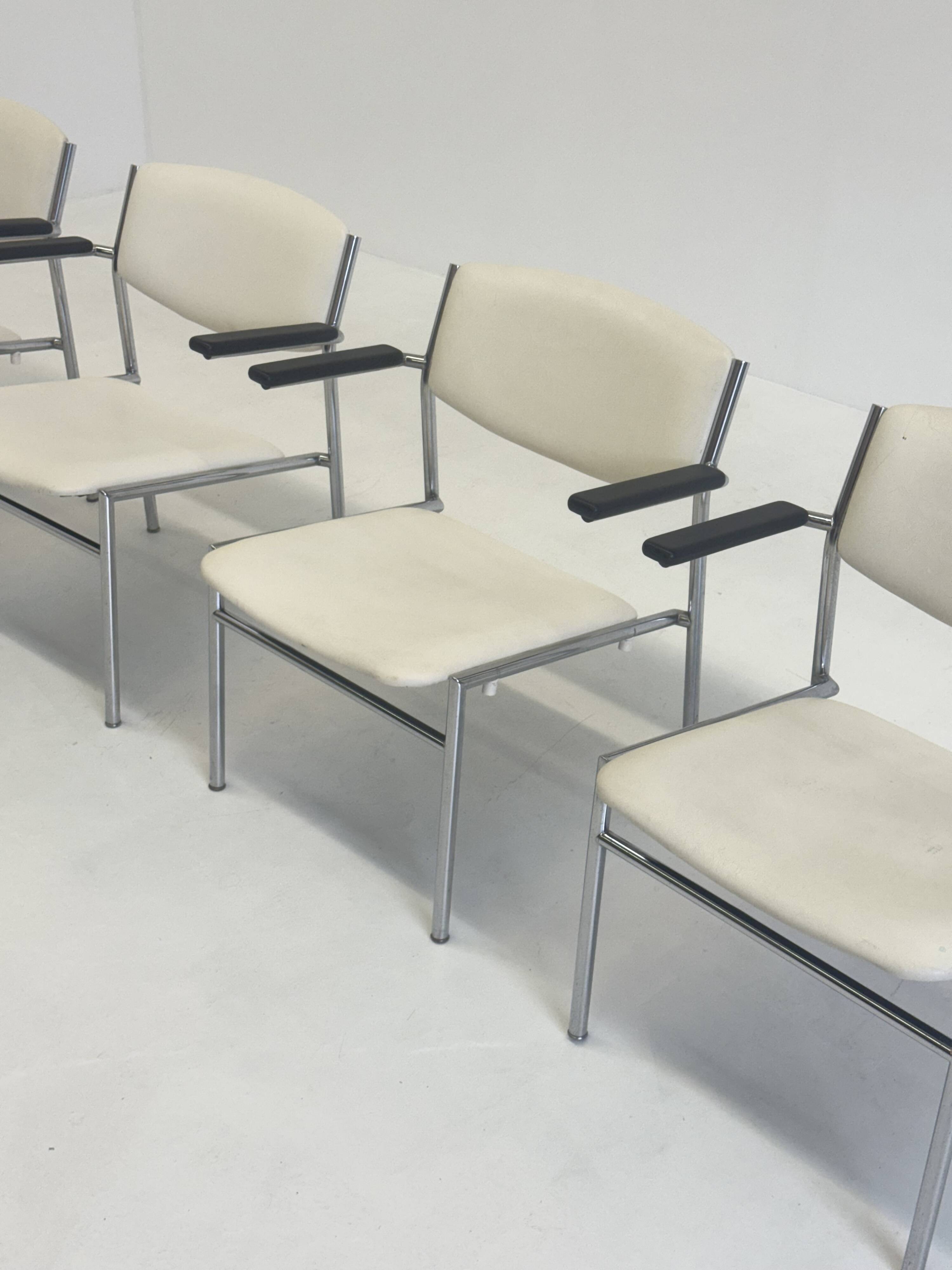 Fauteuils Gijs van der Sluis en cuir blanc