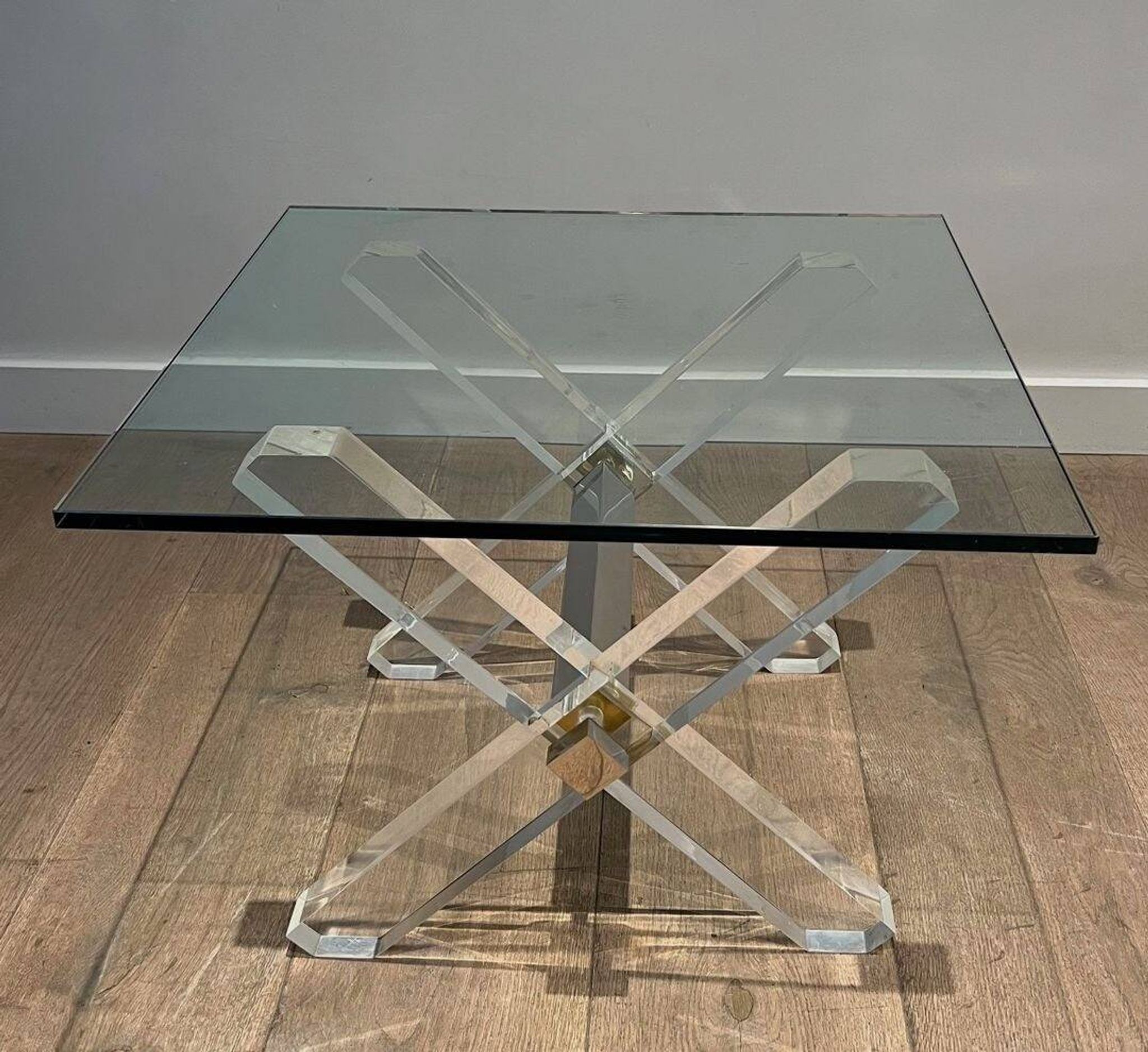 Paire de Bouts de Canapé en Plexiglass et Chrome à Piètement en X, Travail