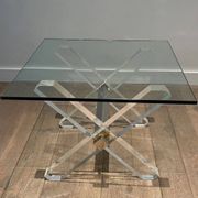 Paire de Bouts de Canapé en Plexiglass et Chrome à Piètement en X, Travail