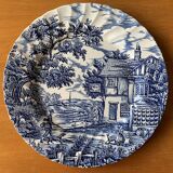 7 assiettes anciennes en faïence de Staffordshire