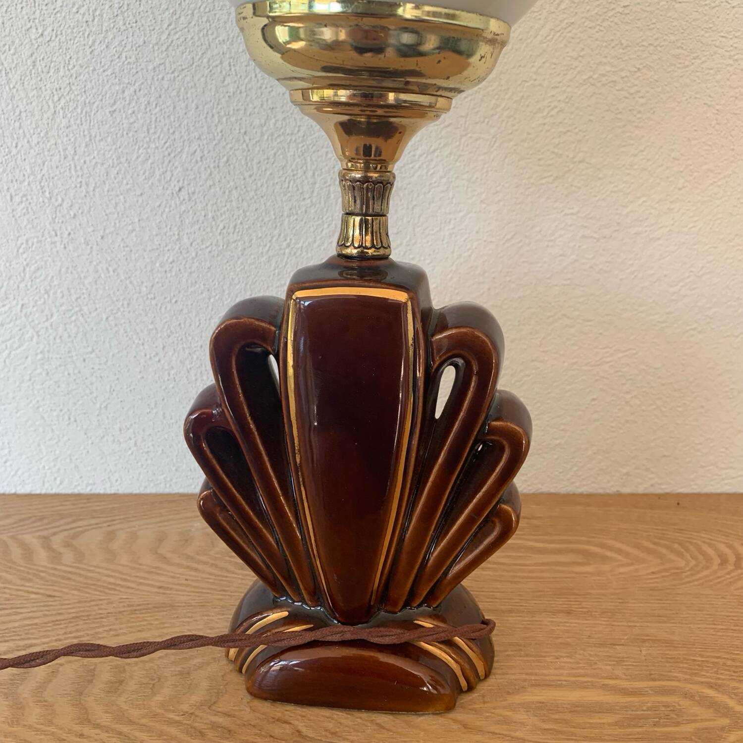 ▪️Art Deco Ceramic and Globe Lamp Stylized Shell Brown and Gold