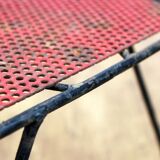 Metal tripod table