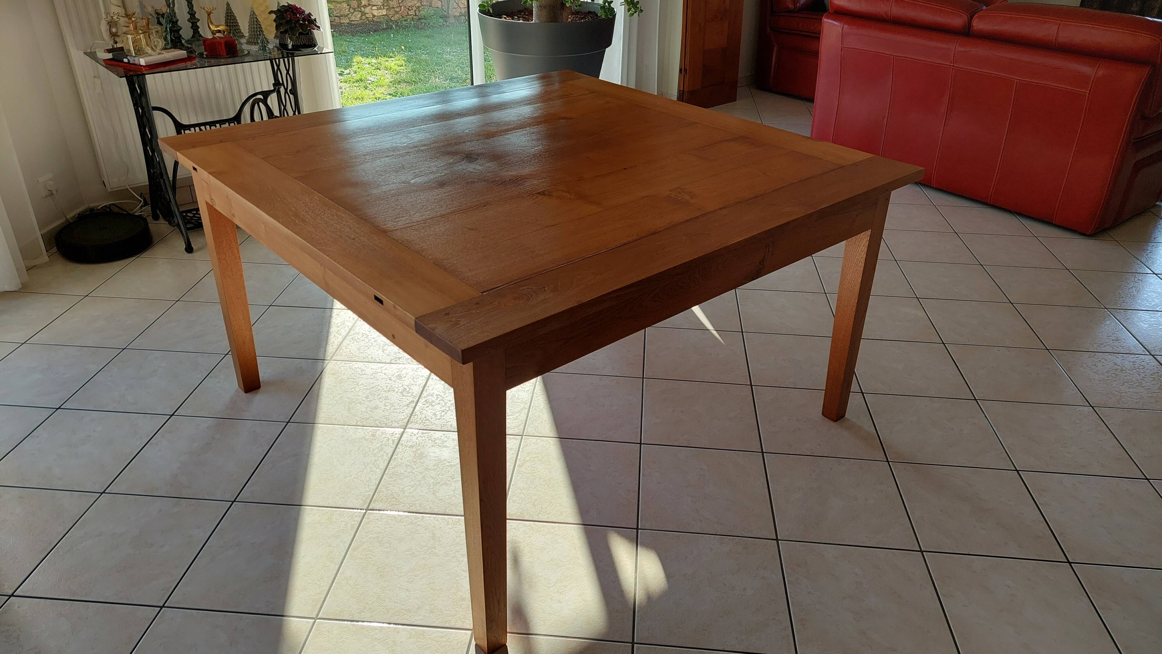 Extendable exotic wood table
