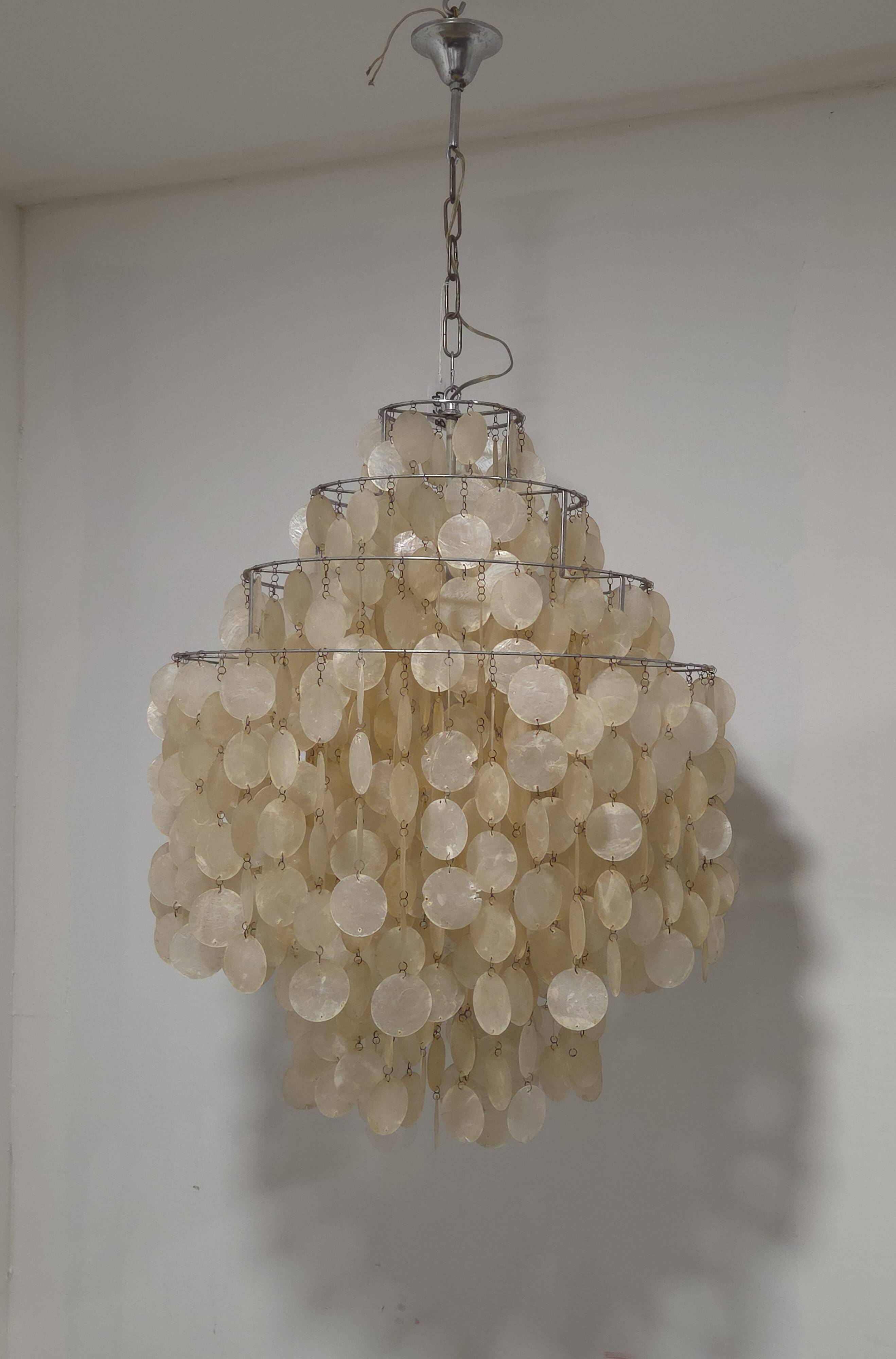 Chandelier - Ceiling Light - Pendant Light - Verner PANTON