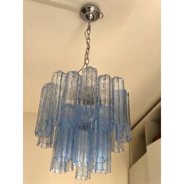 Contemporary sky-blue “tronchi” murano glass chandelier in venini style