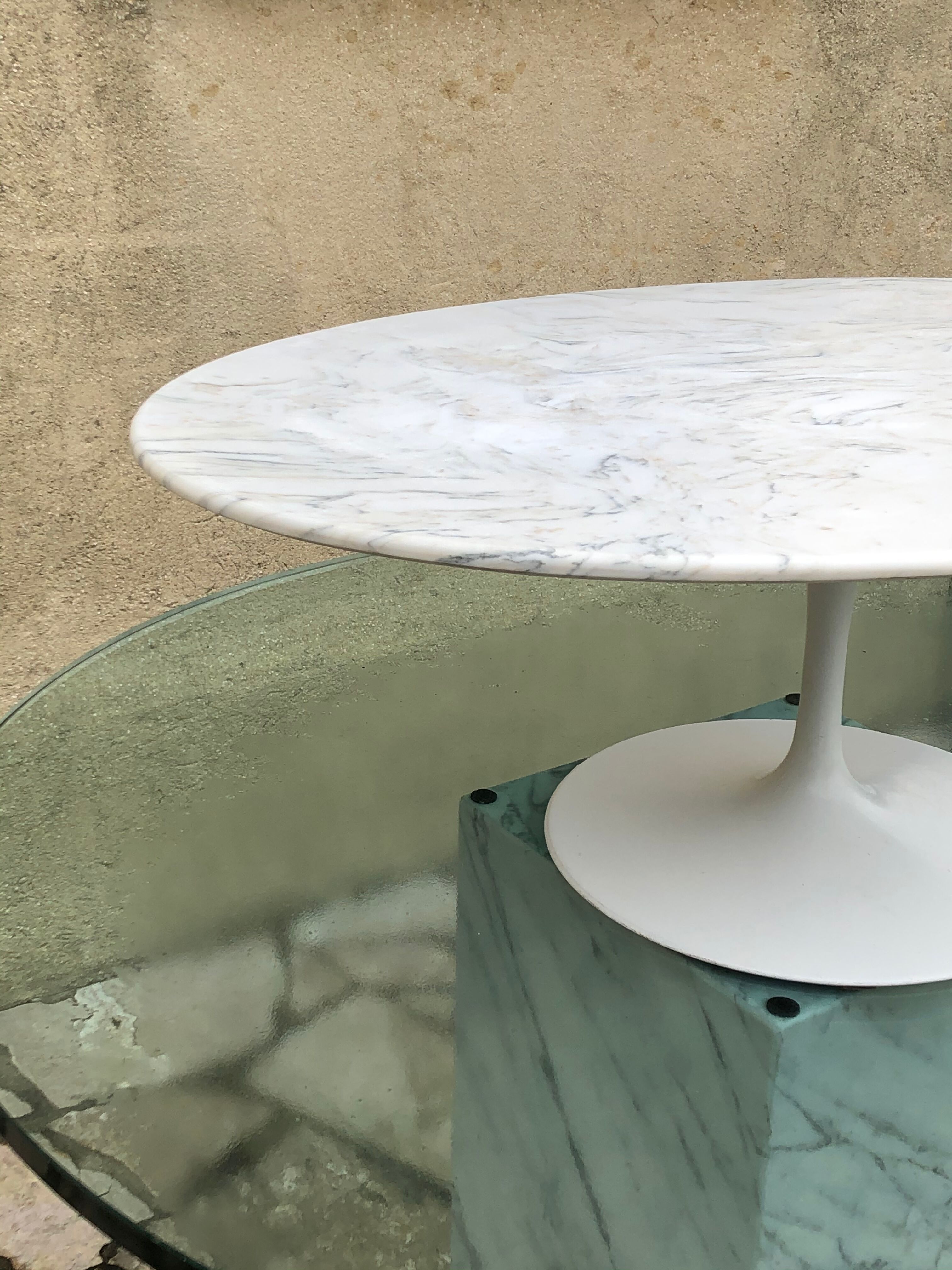 Coffee table design Eero Saarinen, knoll  1960