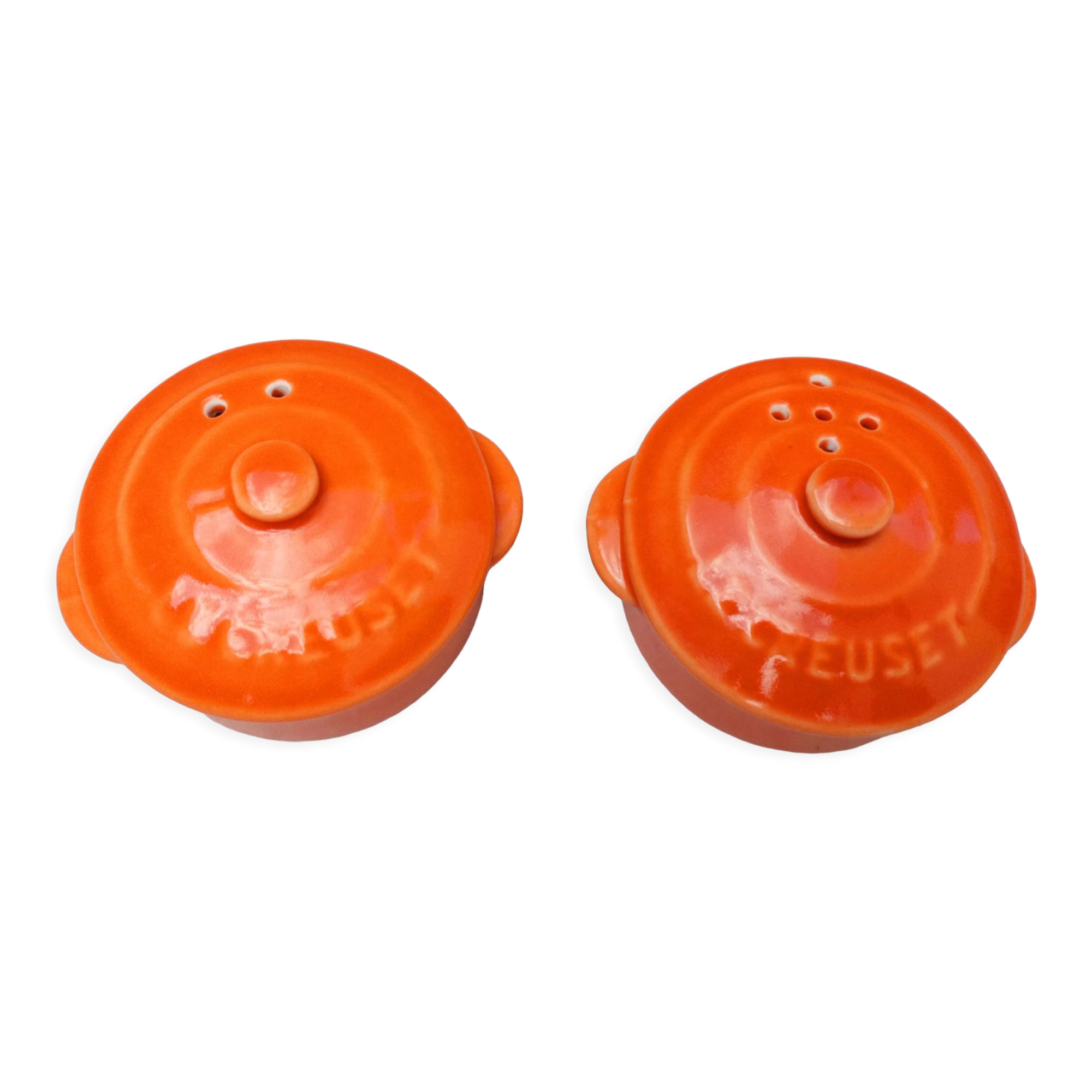 Le Creuset salt and pepper shakers