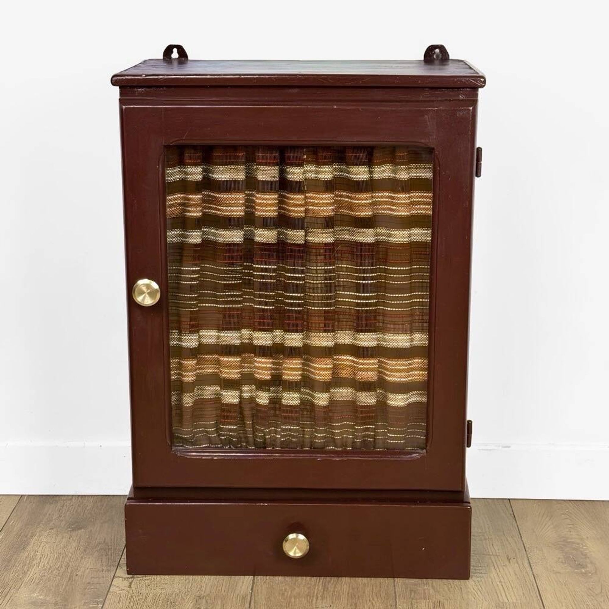 Armoire murale bois et verre ancienne