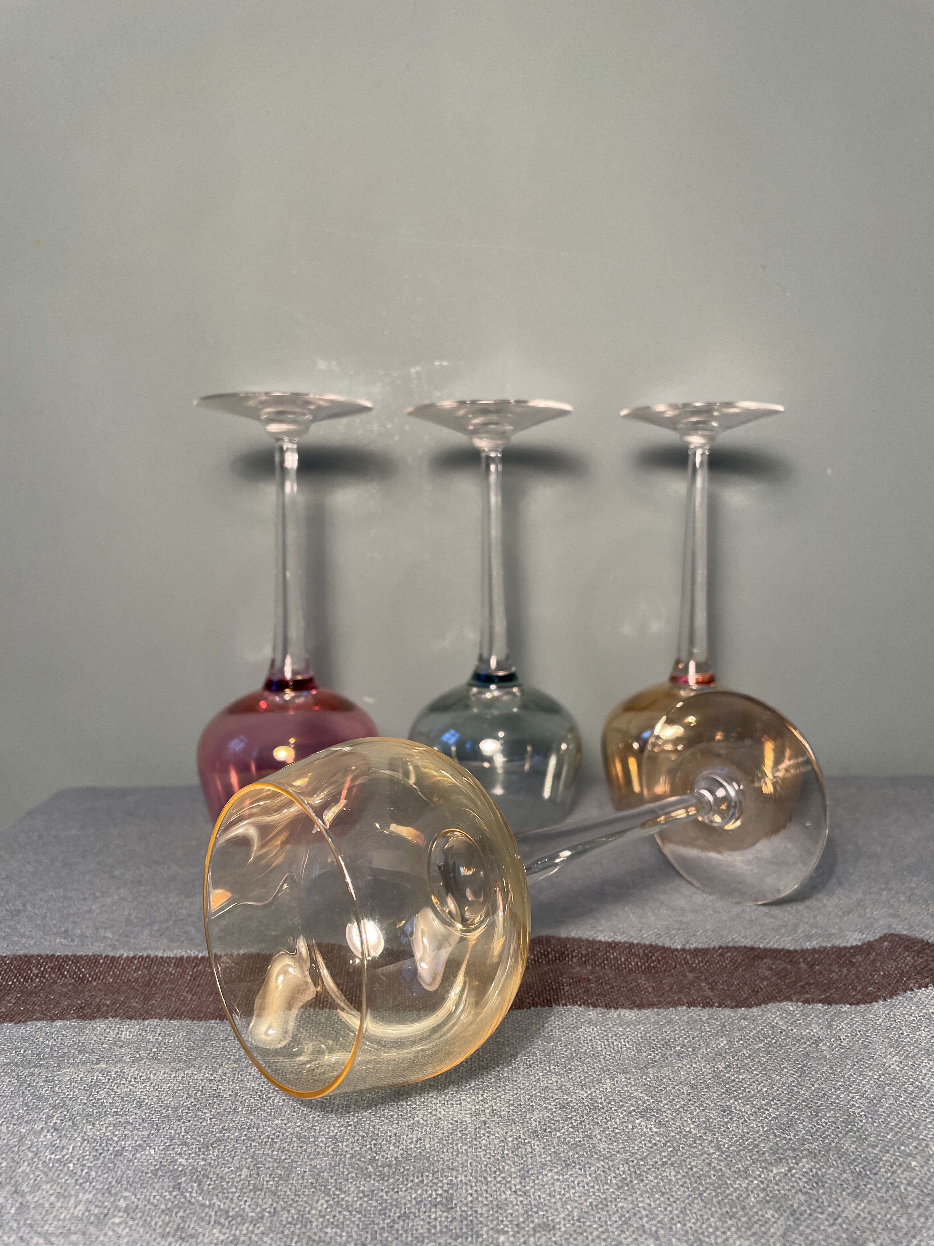 Lot de 4 verres à vin vintage
