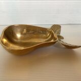 Empty pocket pear fruit brass
