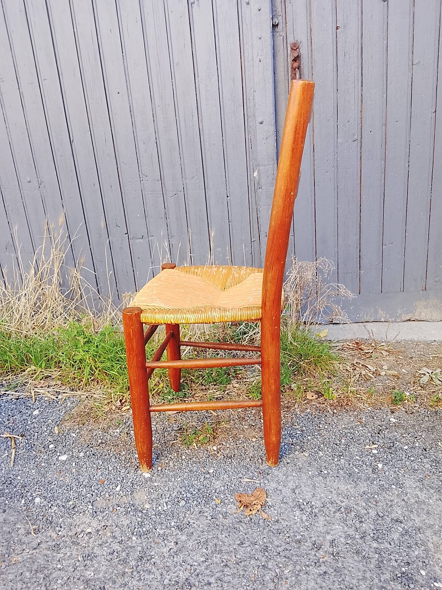 6 brutalist chairs
