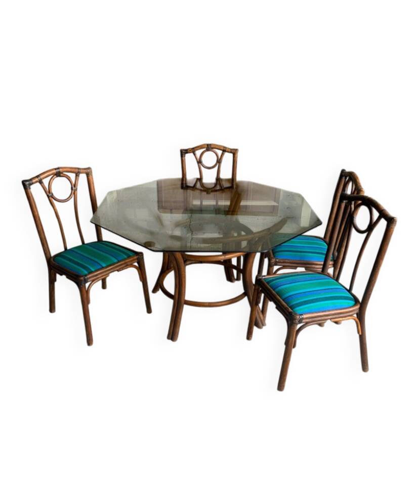 Table et chaises en rotin années 70-80