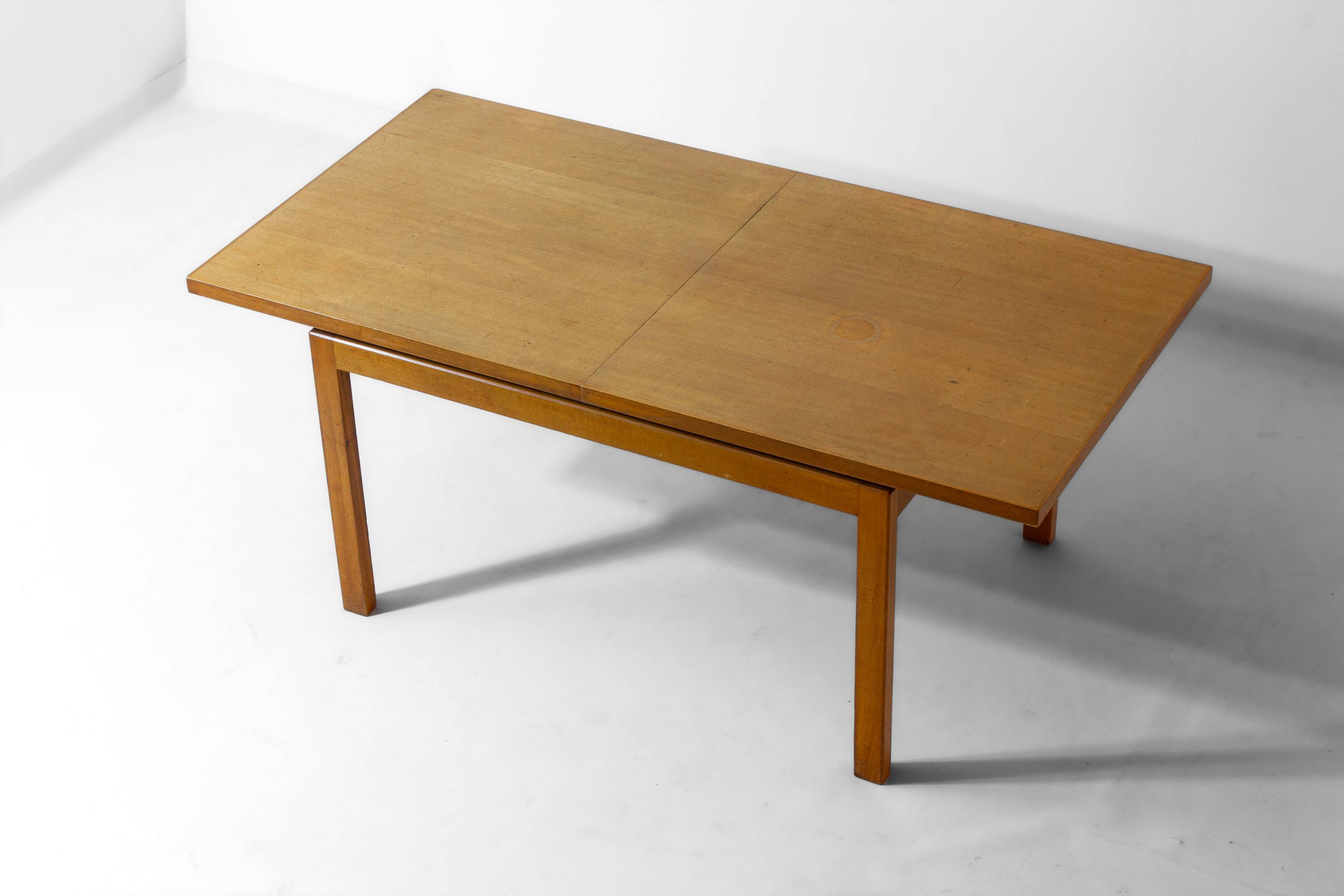 Extendable 'abstracta' dining table in beech by Jos de Mey, Belgium 1960s