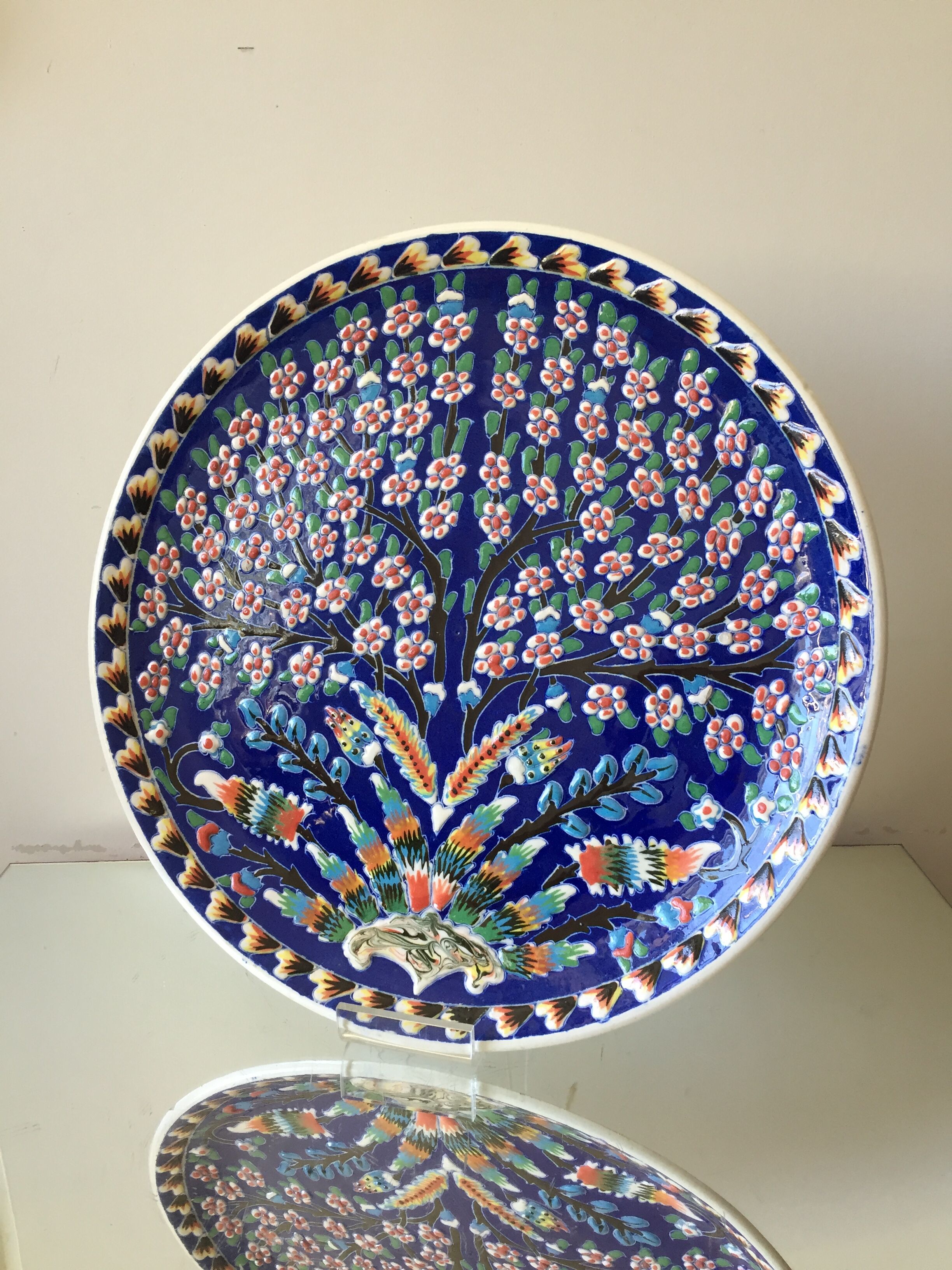 Kutahya porcelain plate with Iznik ottoman motifs