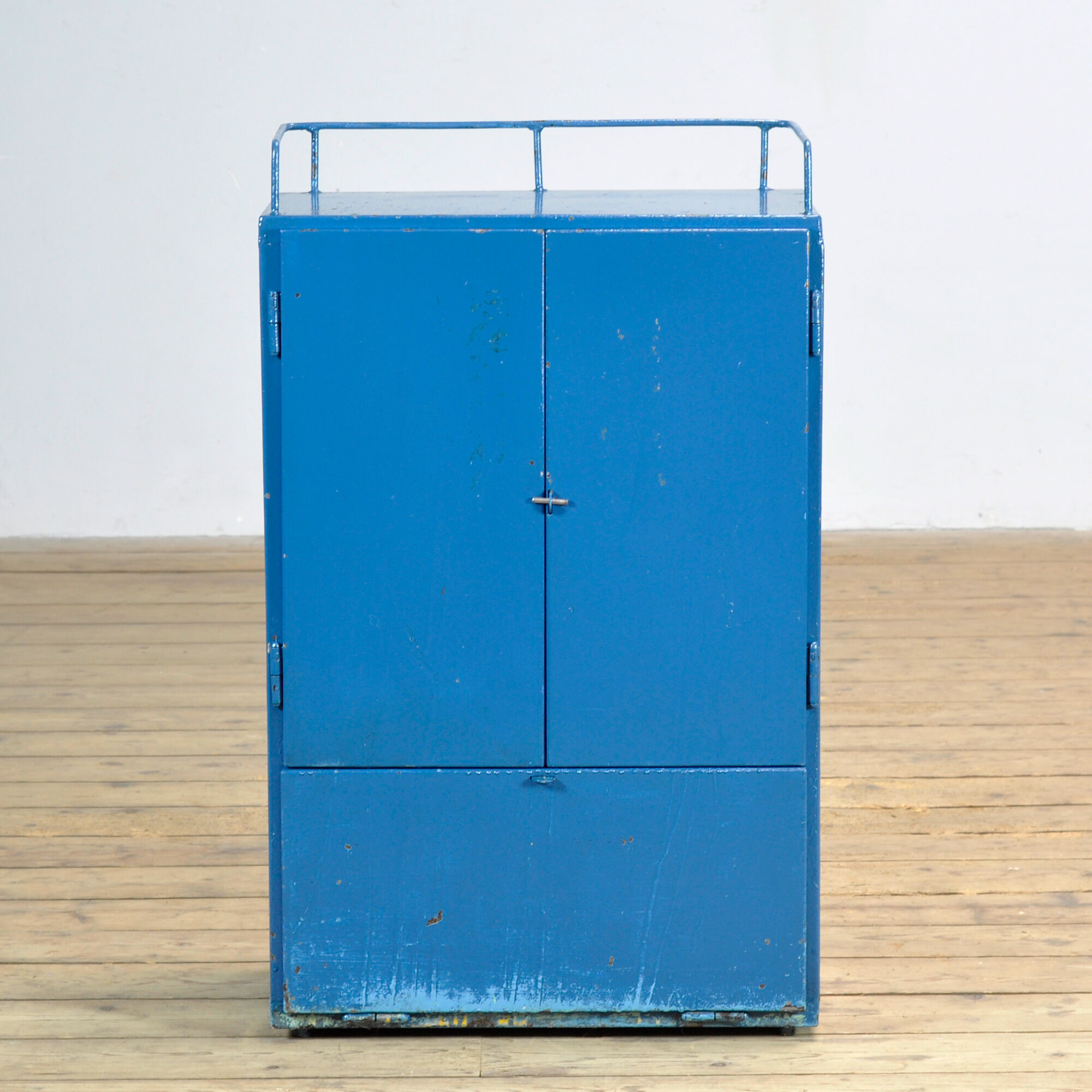 Industrial four-drawer cabinet from the 1970s