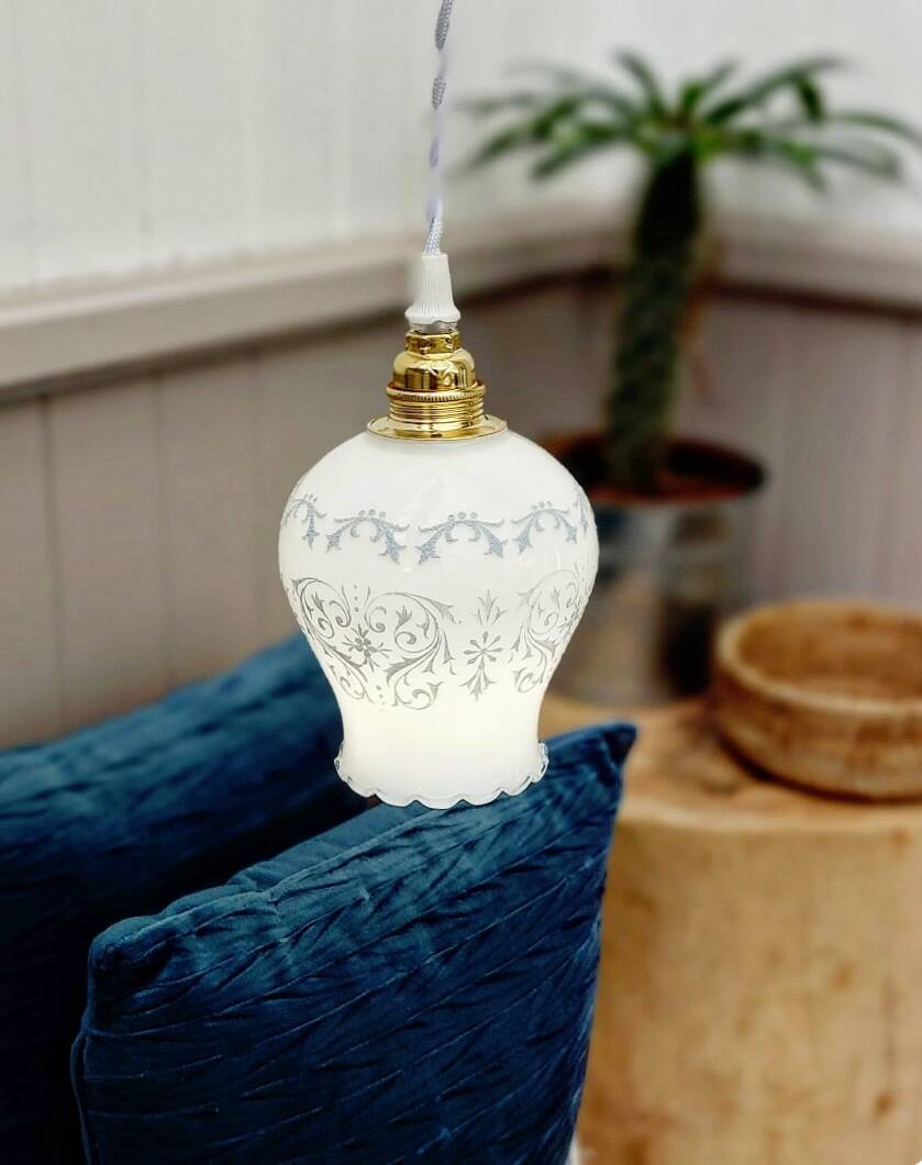 Vintage opaline portable lamp