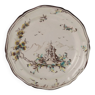 Antique majolica plate, Italy, 19th-20th century