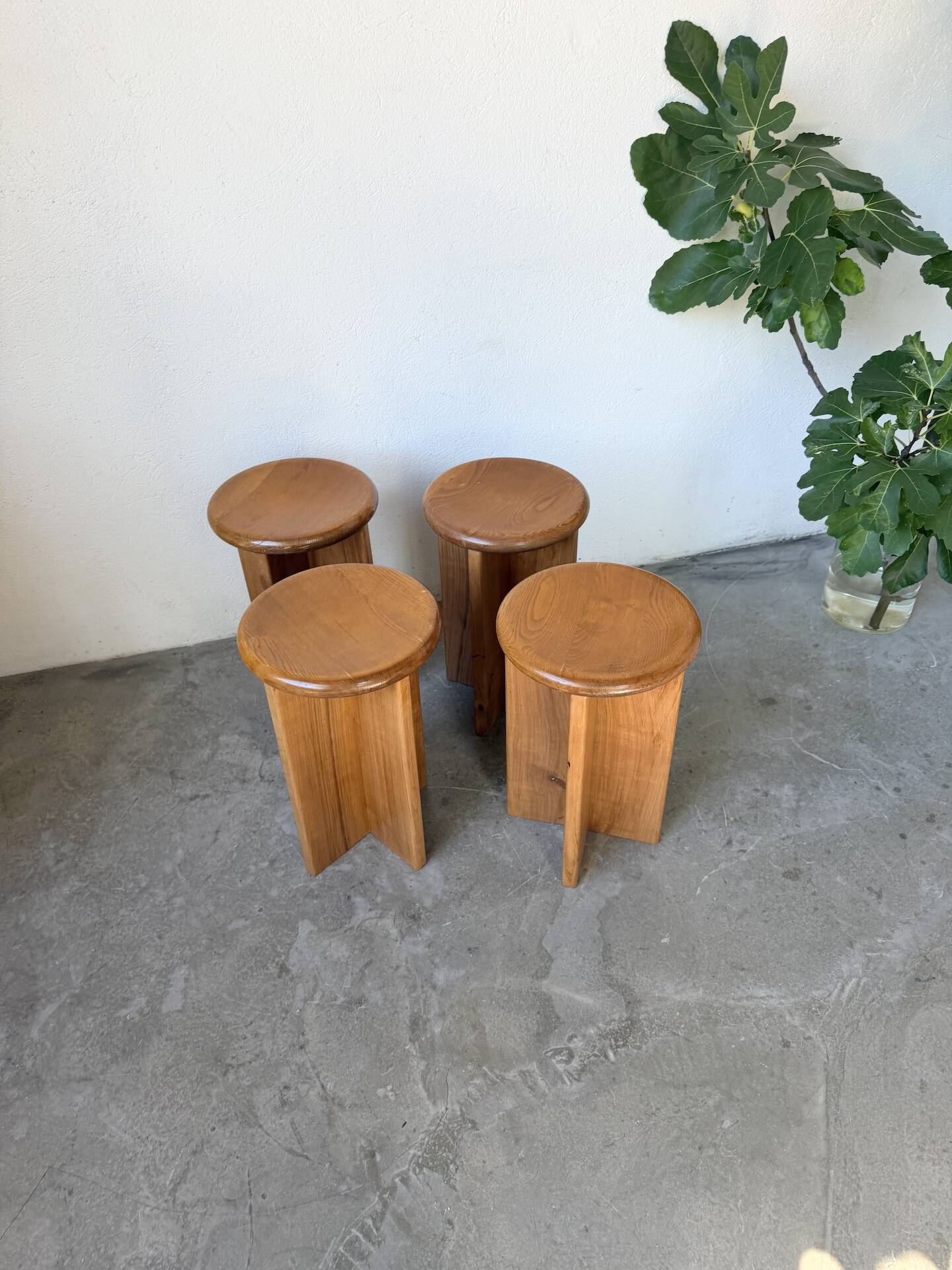 Set of 4 oak stools from the 1950s, constructivist style.