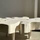 Très grande table basse en manguier blanchi plateau organique D:140cm