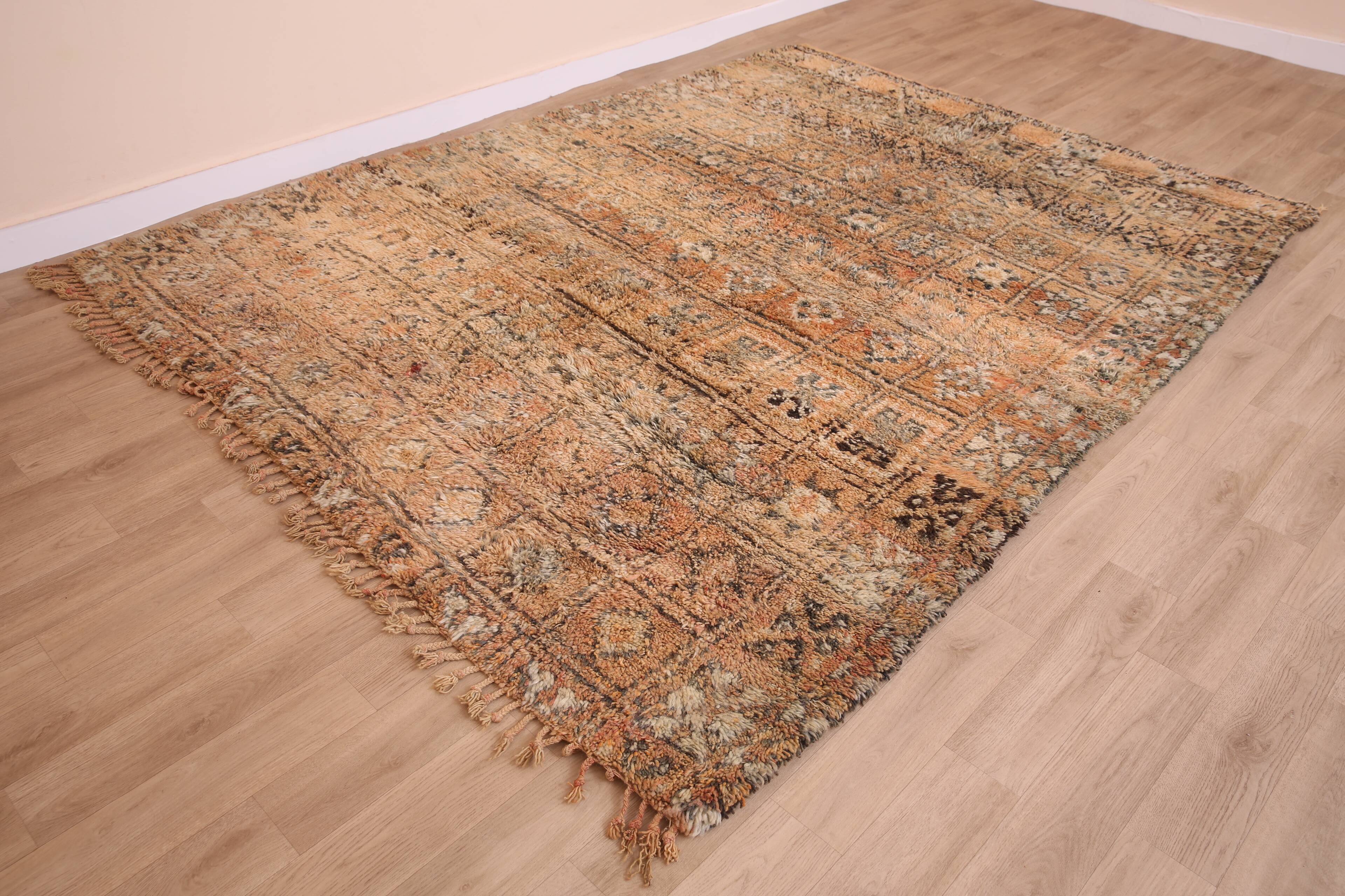 Peach Vintage Moroccan Rug 210 x 270 cm, Berber Wool Rug, Handmade Boho Rug