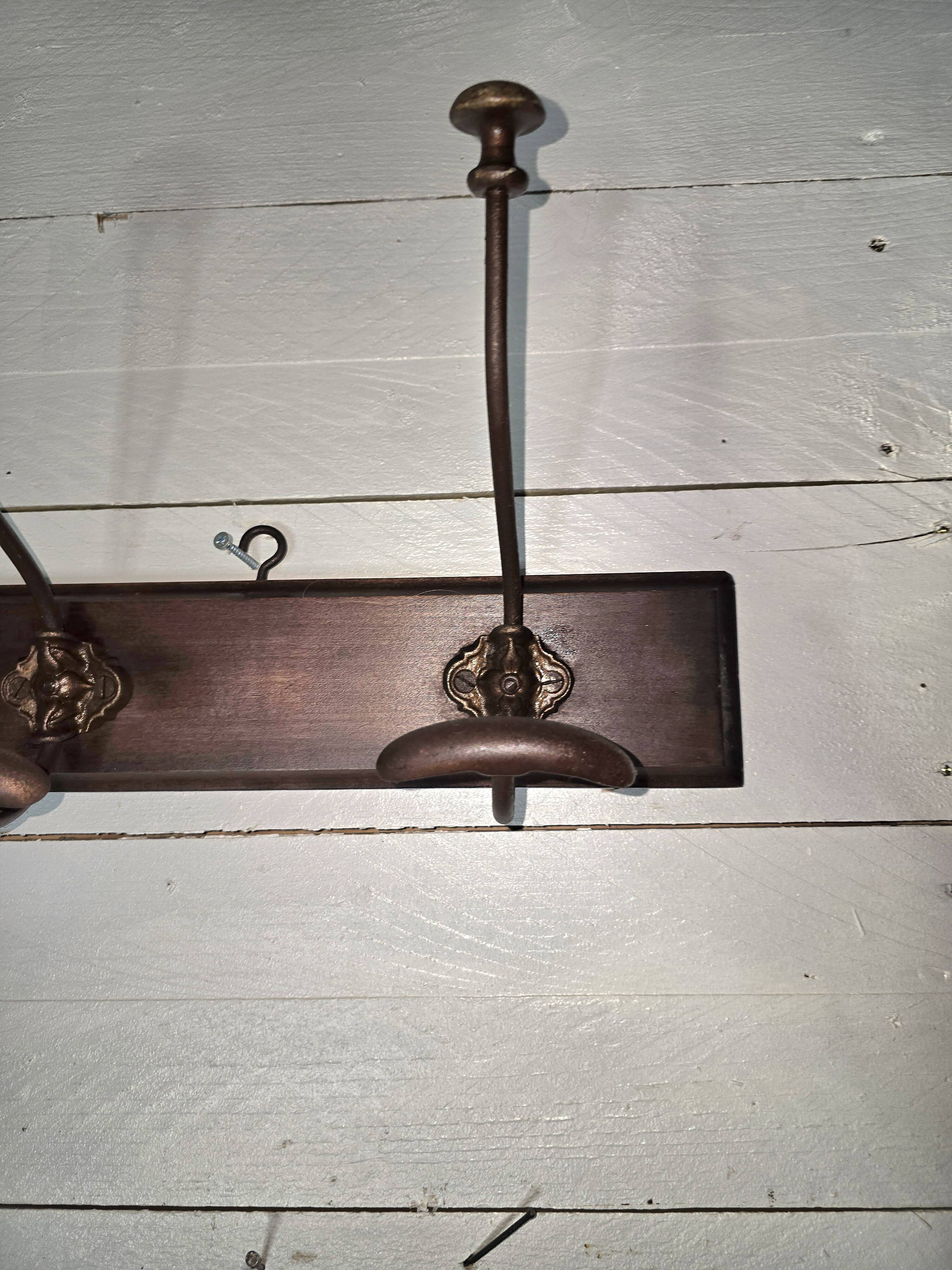 Old wall coat rack, 5 hooks