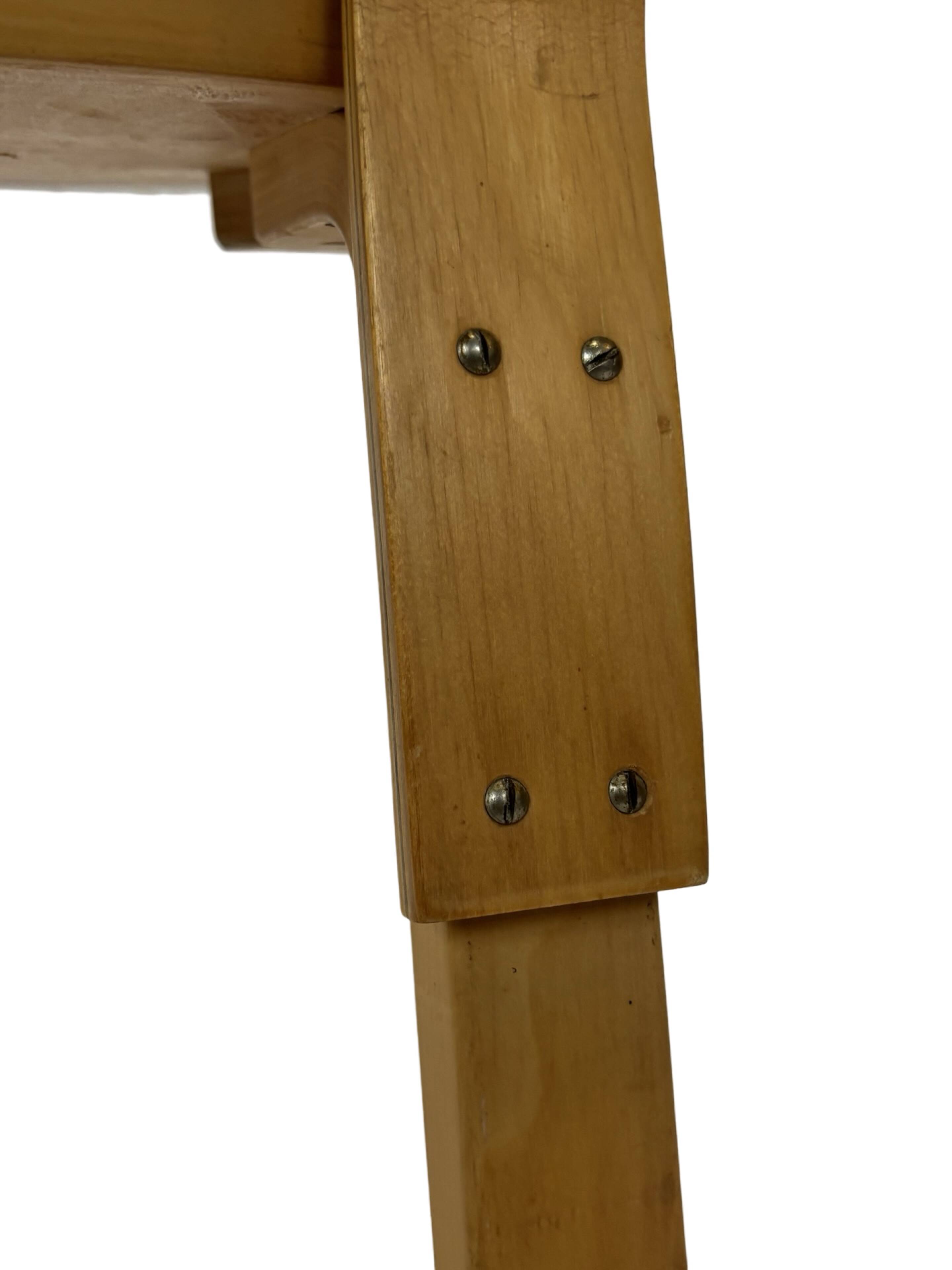 Chaise vintage modèle 65 par Alvar Aalto pour Artek (Linoléum noir)