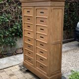 Armoire de notaire en chêne brut massif, 1920