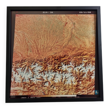 Photographie Satellitaire Encadrée - Image Landsat 1980, 42 x 42 cm