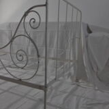 Forged iron bed
