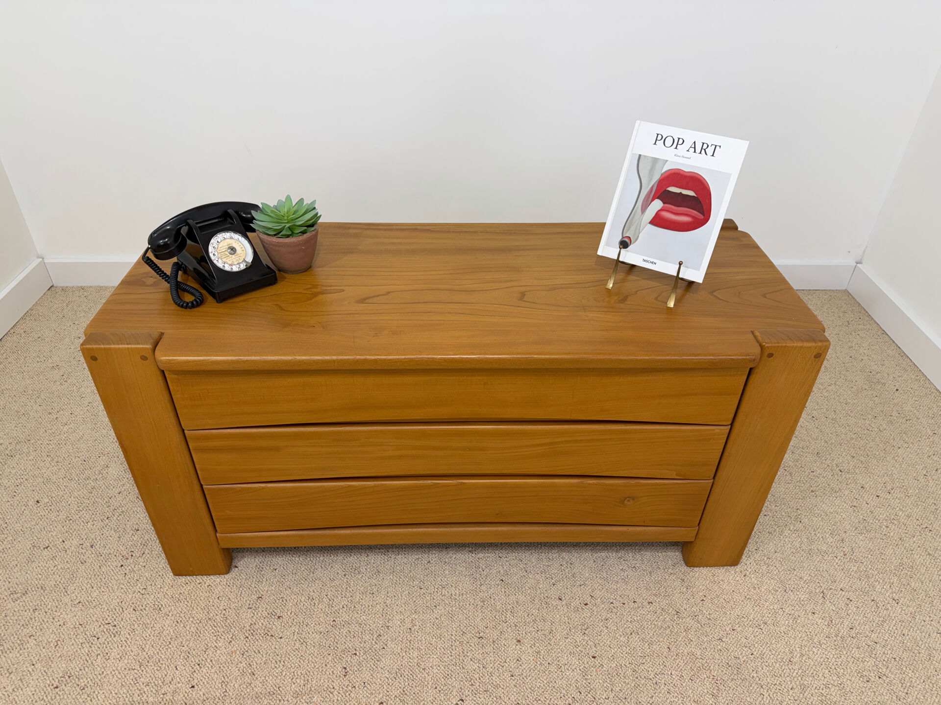 Commode vintage en orme – années 70