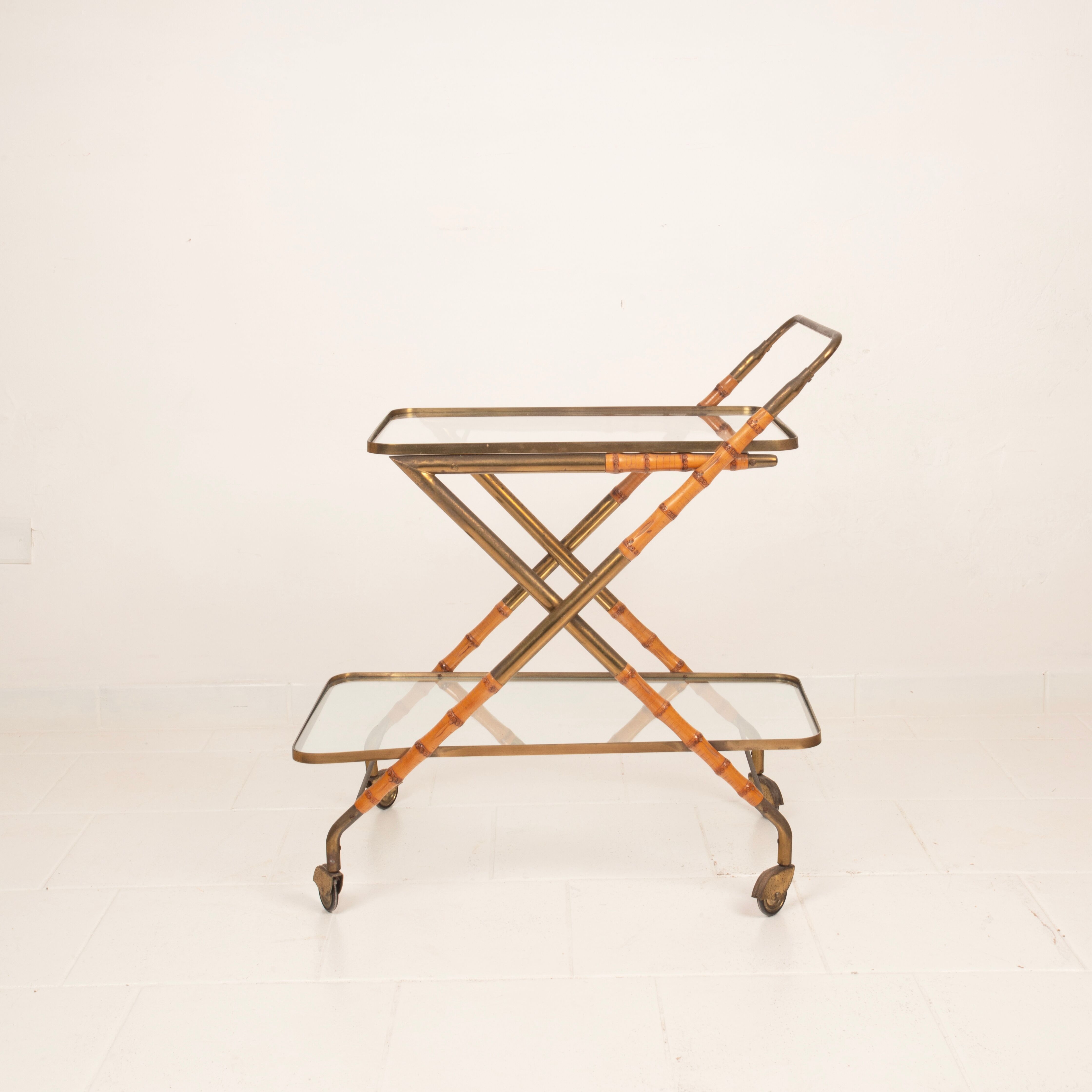 Chariot Cesare Lacca en faux bambou et laiton, 1950